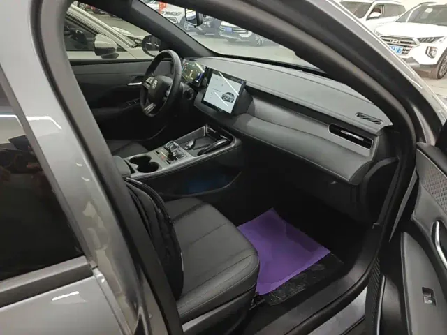 BYD Qin PLUS — Фото автомобиля 24