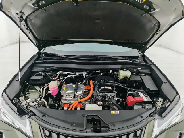 Lexus UX — Фото автомобиля 16