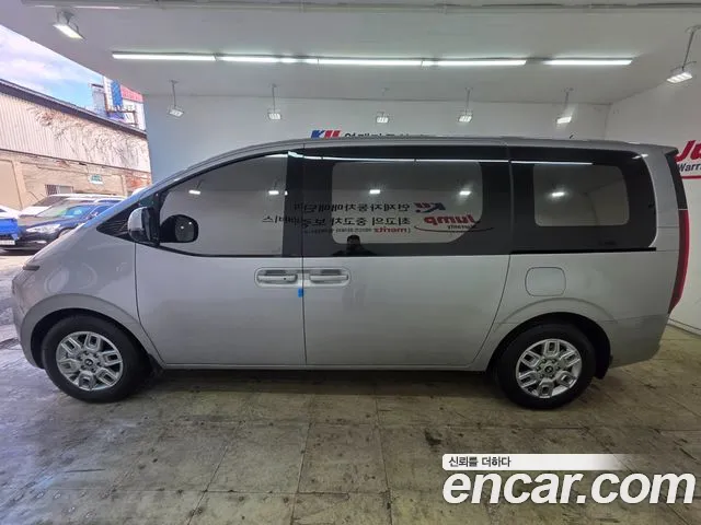 Hyundai Staria — Фото автомобиля 2