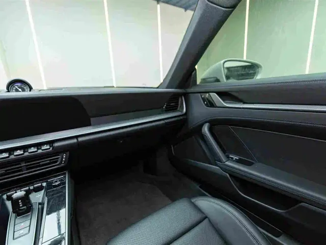 Porsche 911 — Фото автомобиля 2