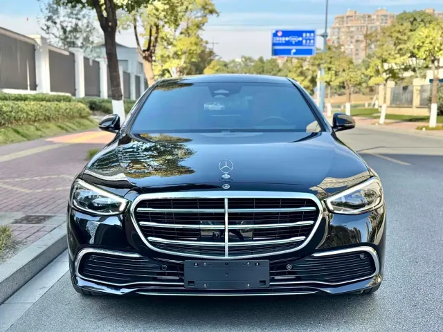 Mercedes-Benz S-Class — Фото автомобиля 2
