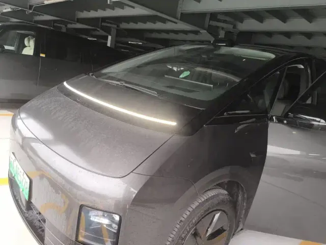 Фотография автомобиля — Li Auto MEGA