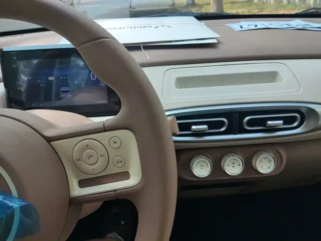 Wuling Hongguang Mini EV — Фото автомобиля 12