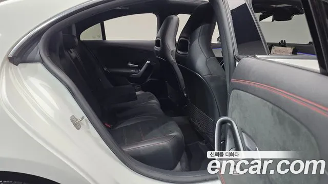 Mercedes-Benz CLA-Class — Фото автомобиля 12