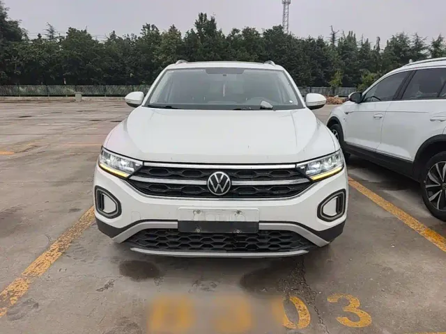 Volkswagen T-Roc — Фото автомобиля 2