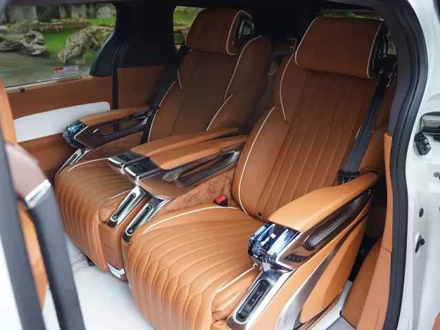 Toyota Granvia — Фото автомобиля 24
