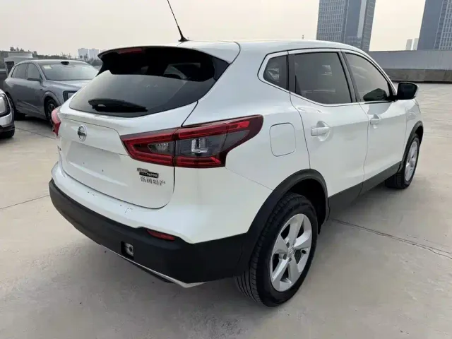Nissan Qashqai — Фото автомобиля 6