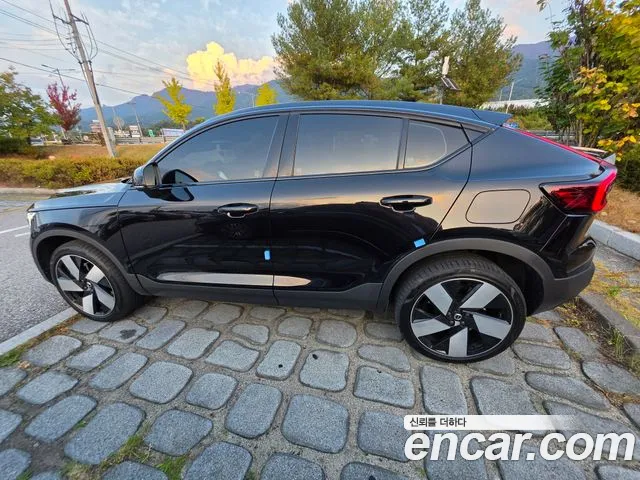 Volvo C40 Recharge — Фото автомобиля 5