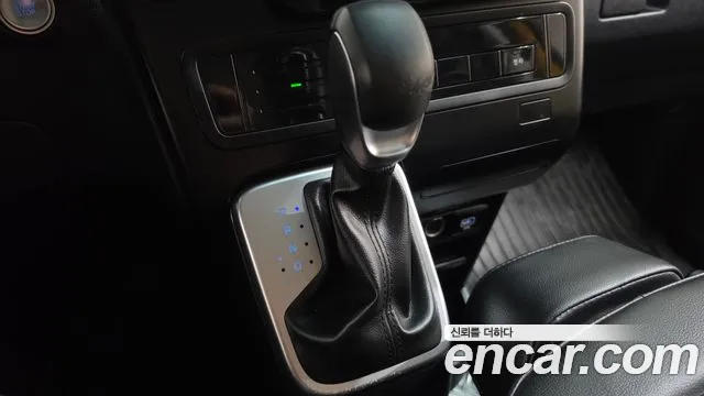 Hyundai Staria — Фото автомобиля 12