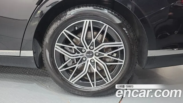 Genesis G90 Бензин 3.5 турбо AWD — Фото автомобиля 16