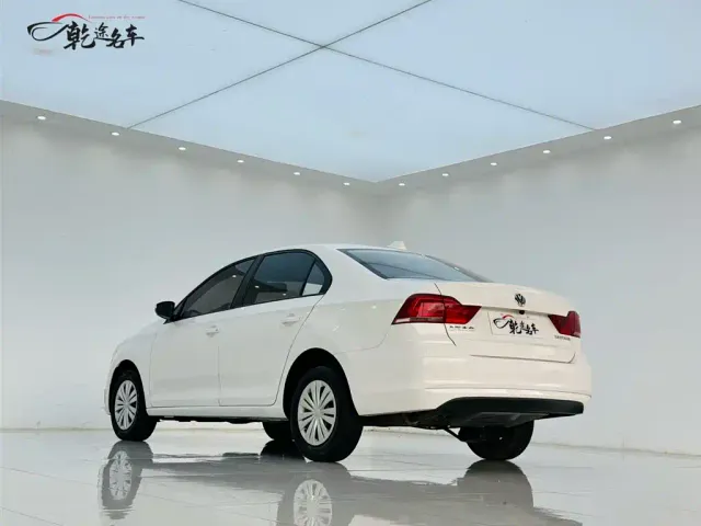 Volkswagen Santana — Фото автомобиля 5
