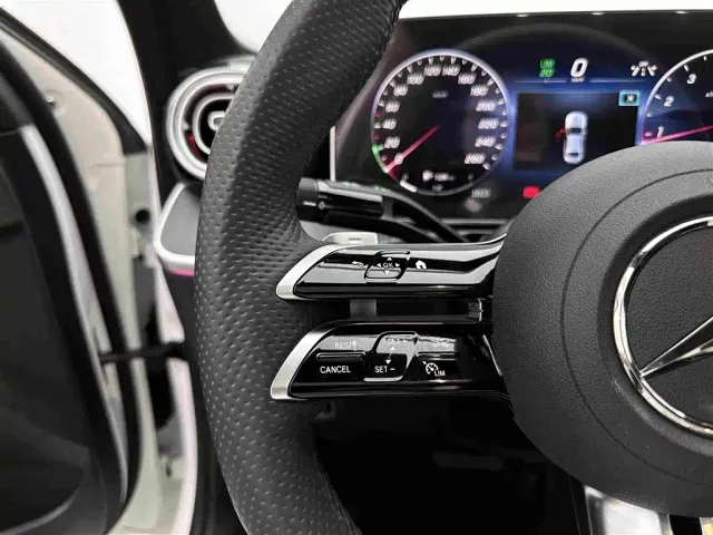 Mercedes-Benz C-Class — Фото автомобиля 24