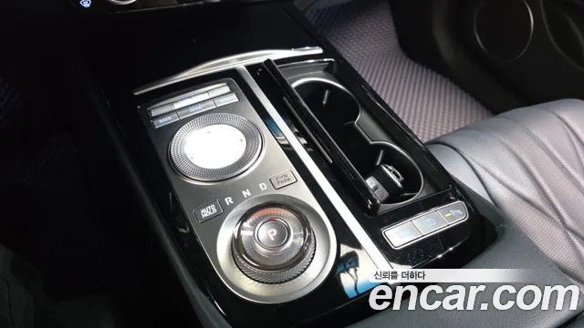 Genesis G80 Бензин 2.5 турбо AWD — Фото автомобиля 7