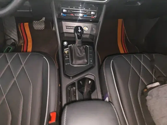 Volkswagen Tiguan L — Фото автомобиля 13