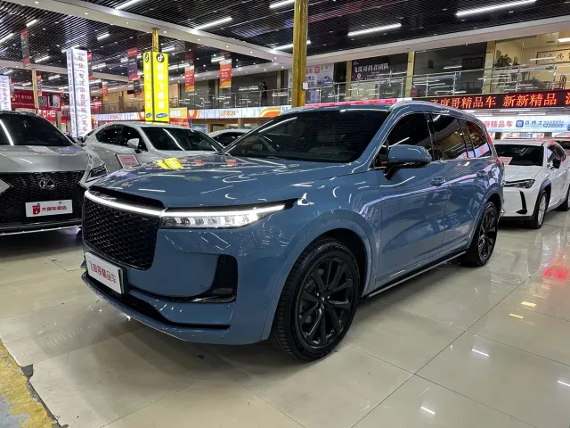 Фотография автомобиля — Li Auto ONE