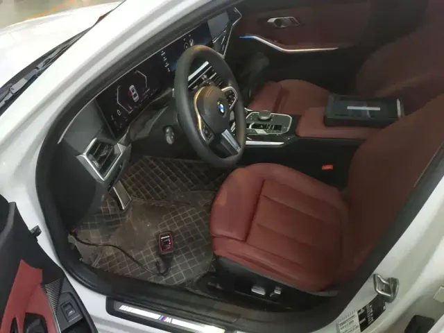 BMW 3 Series — Фото автомобиля 11