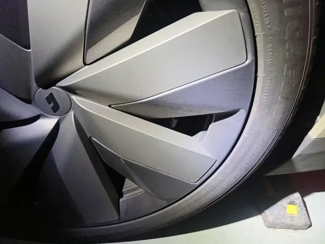 Li Auto i6 — Фото автомобиля 7