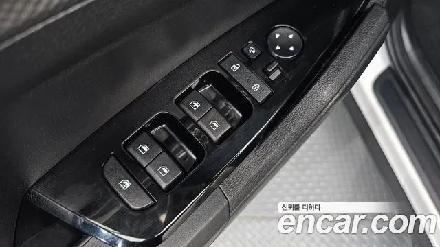 Kia Sportage Sportage 5-е поколение Бензин 1.6 турбо 2WD — Фото автомобиля 28