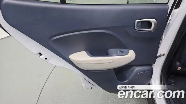 Hyundai Venue — Фото автомобиля 25