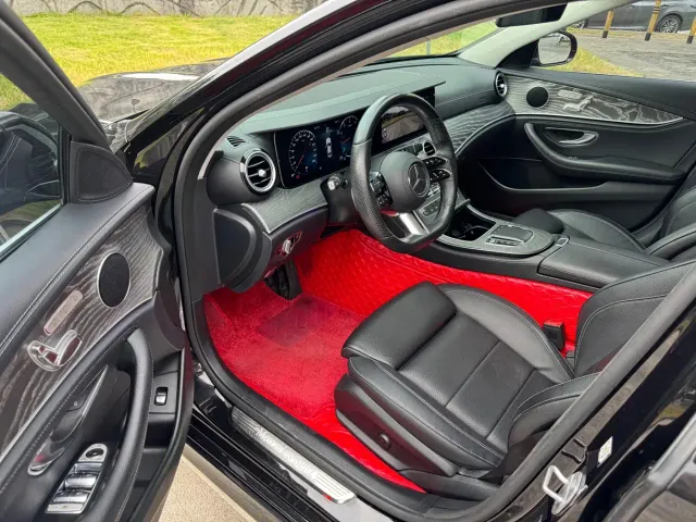 Mercedes-Benz E-Class — Фото автомобиля 7