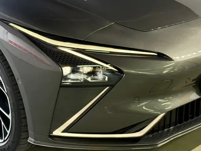 IM Motors L7 — Фото автомобиля 28