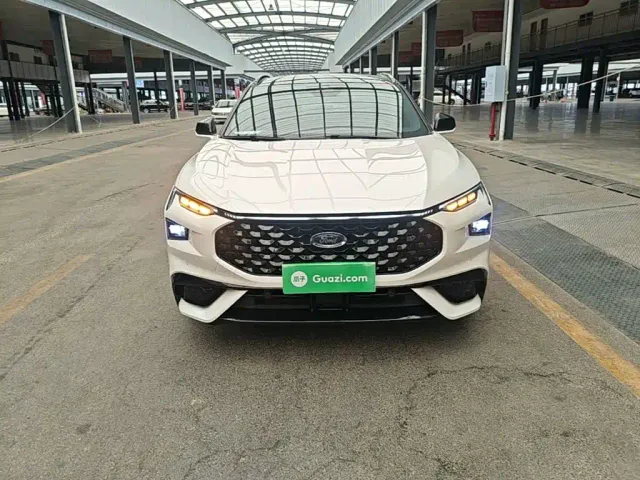 Ford EVOS — Фото автомобиля 2