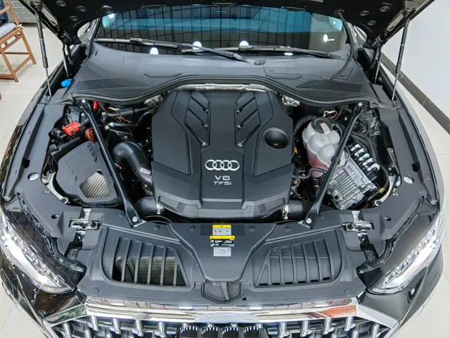 Audi A8 — Фото автомобиля 23