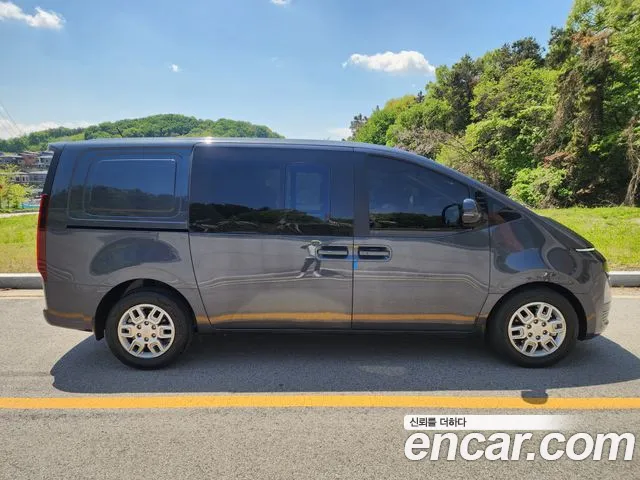 Hyundai Staria Staria L3.5 Карго 5 мест — Фото автомобиля 8