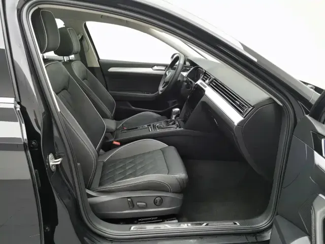 Volkswagen Magotan GTE Plug-in Hybrid 2022 GTE Luxury — Фото автомобиля 23