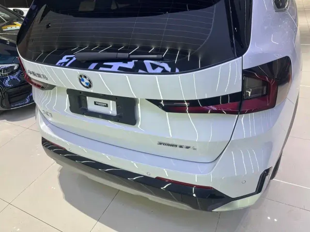 BMW X1 — Фото автомобиля 14