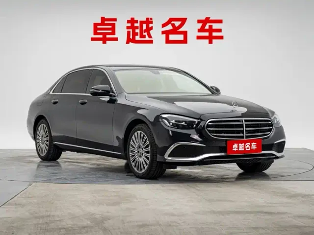 Mercedes-Benz E-Class — Фото автомобиля 3
