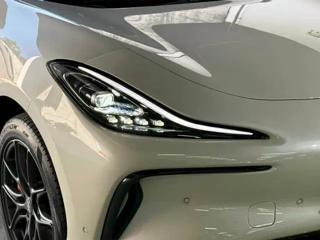 IM Motors LS6 — Фото автомобиля 21