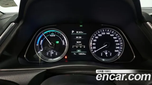 Hyundai Sonata — Фото автомобиля 8