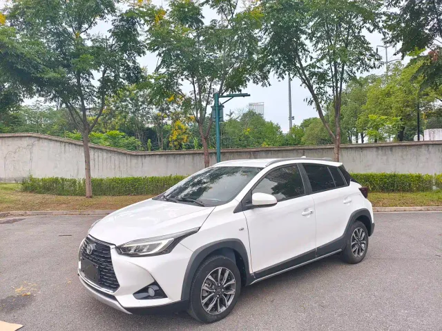 Фотография автомобиля — Toyota YARiS L Zhi Xuan