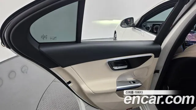 Mercedes-Benz C-Class — Фото автомобиля 23