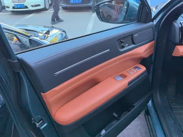 Jetour X70L — Фото автомобиля 7