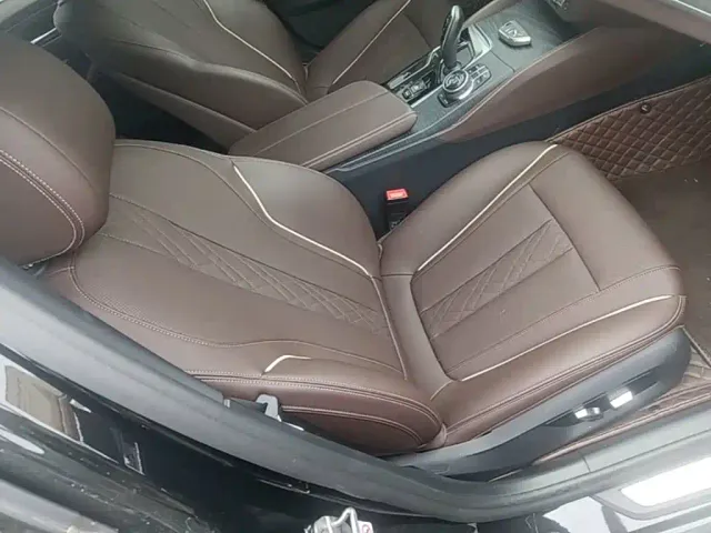 BMW 5 Series — Фото автомобиля 24