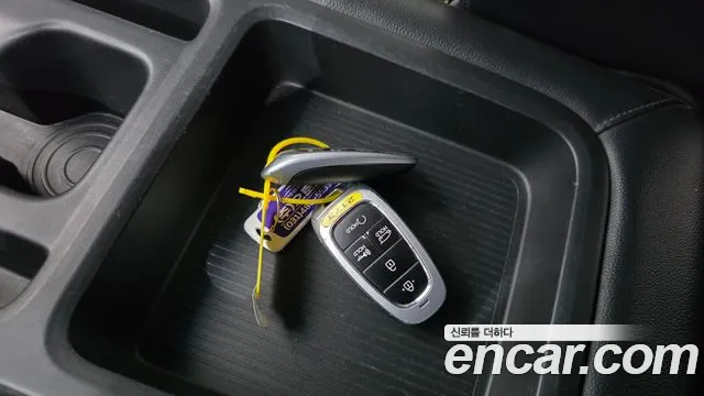 Hyundai Staria Staria 4WD Tourer 11 мест — Фото автомобиля 19