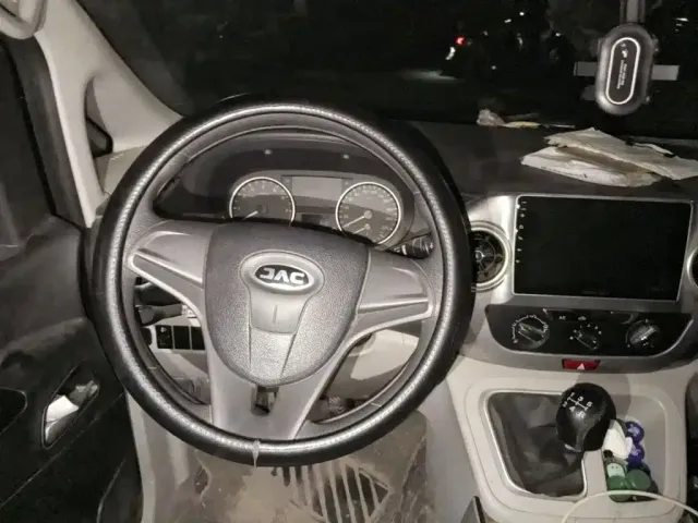 JAC Refine JAC Refine M3 2019 Maker Edition 1.8L Luxury Version — Фото автомобиля 6
