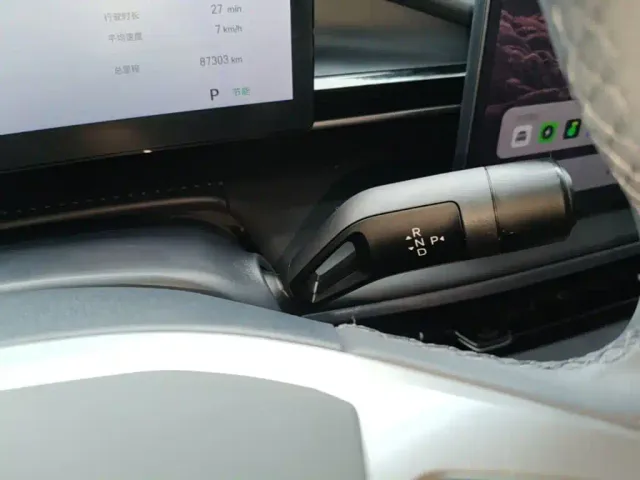 Geely Galaxy E5 — Фото автомобиля 13