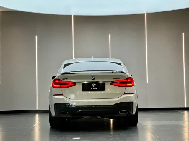 BMW 6 Series Gran Turismo — Фото автомобиля 10
