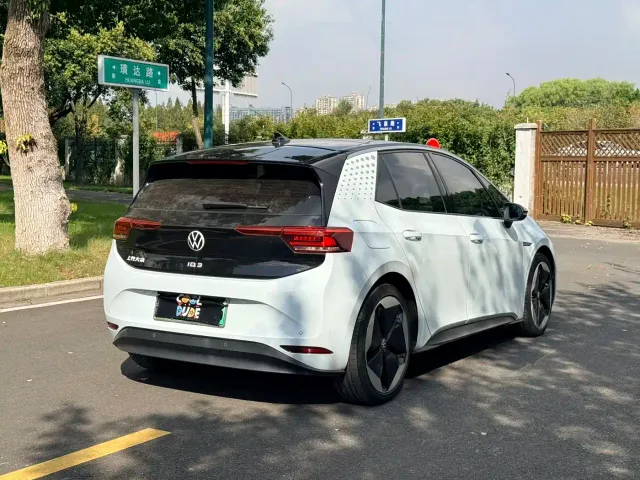 Volkswagen ID.3 — Фото автомобиля 4