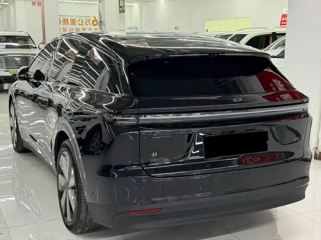 Li Auto i6 — Фото автомобиля 9