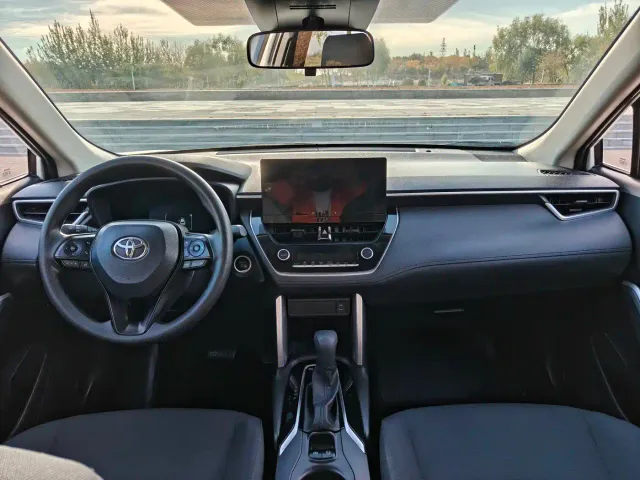 Toyota Corolla Cross — Фото автомобиля 7