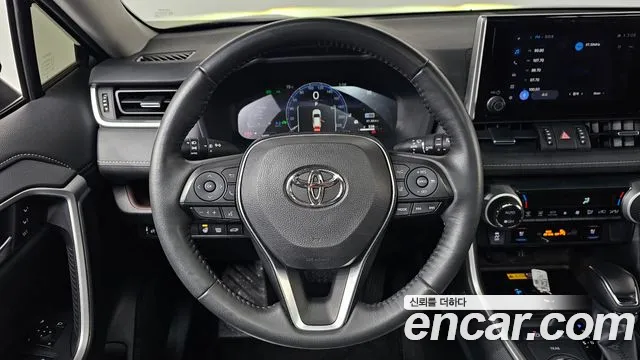 Toyota RAV4 — Фото автомобиля 13