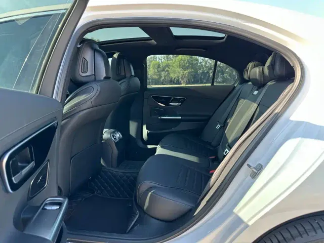 Mercedes-Benz C-Class — Фото автомобиля 9