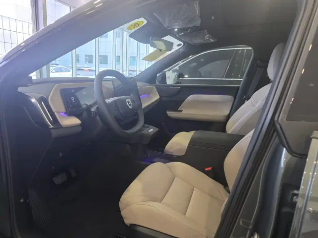 Volvo XC70 Plug-in Hybrid — Фото автомобиля 7
