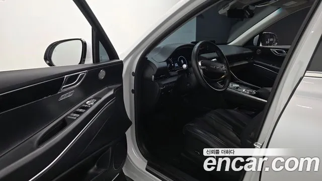 Genesis GV80 — Фото автомобиля 15