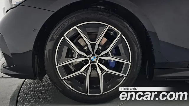 BMW 5-Series — Фото автомобиля 4