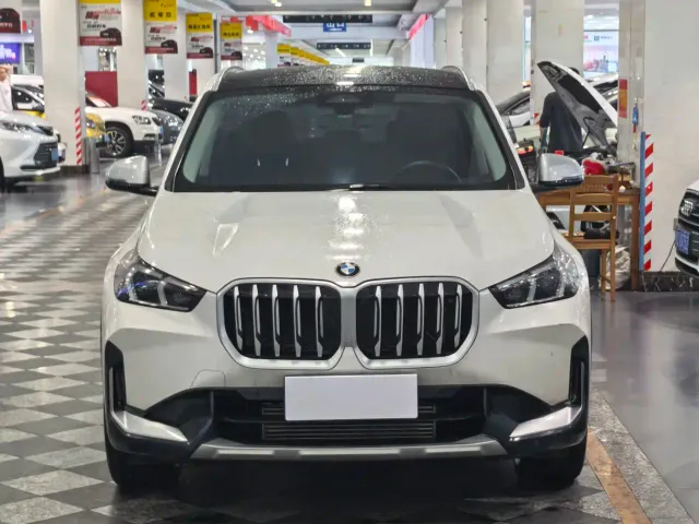 BMW X1 — Фото автомобиля 2